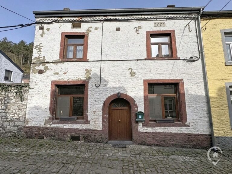 Condrogest - Maison avec terrasse et garage à vendre à Bouvignes