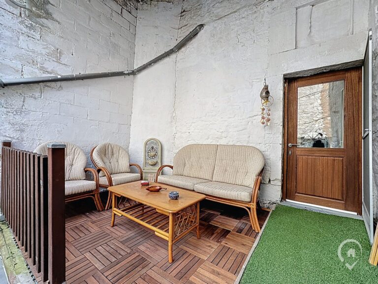 Condrogest - Maison avec terrasse et garage à vendre à Bouvignes