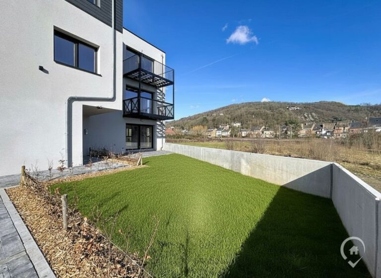 Condrogest - Appartement rez 3 chambres avec jardin à vendre à Yvoir