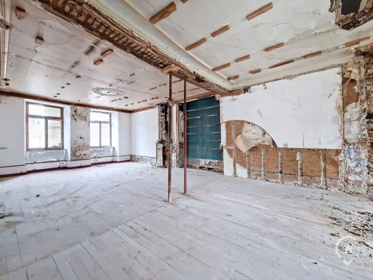 Condrogest - SOUS OPTION !!! Immeuble à rénover sur 4 niveaux - 1060m²