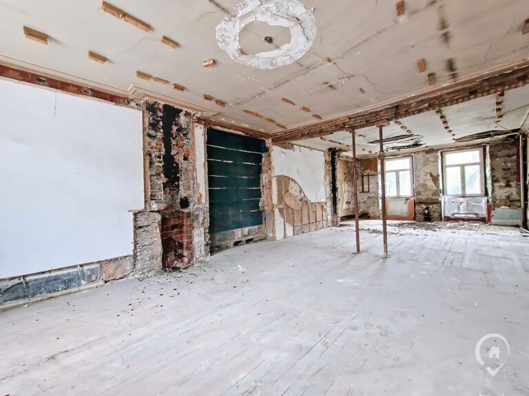 Condrogest - SOUS OPTION !!! Immeuble à rénover sur 4 niveaux - 1060m²