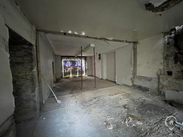 Condrogest - SOUS OPTION !!! Immeuble à rénover sur 4 niveaux - 1060m²