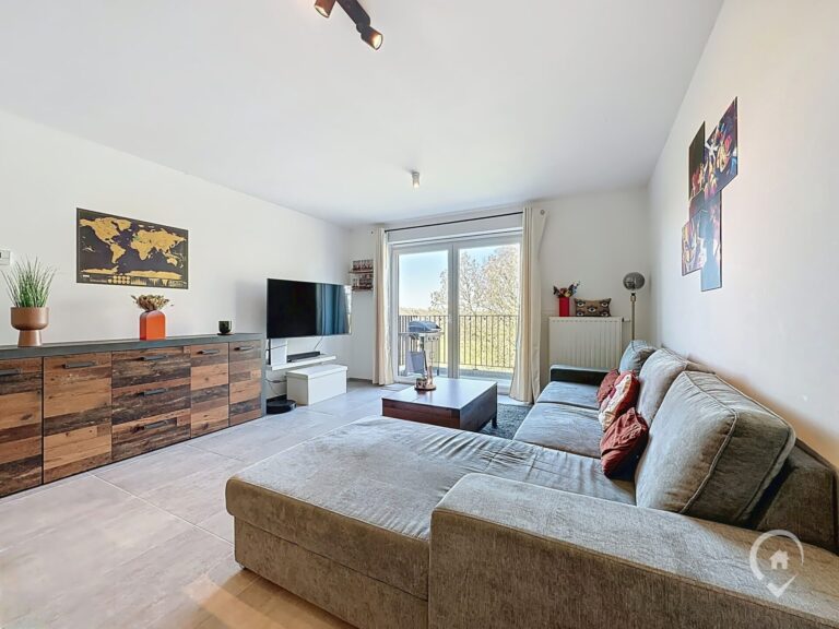 Condrogest - Superbe appartement lumineux 2 chambres à vendre à Marloie