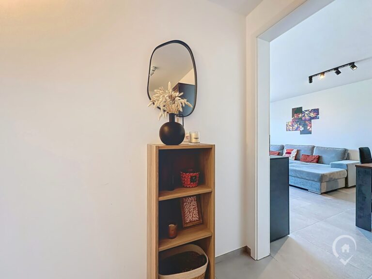 Condrogest - Superbe appartement lumineux 2 chambres à vendre à Marloie