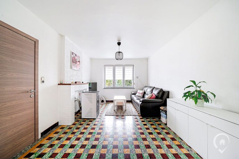 Condrogest - Maison 3 chambres entièrement rénovée à Florennes