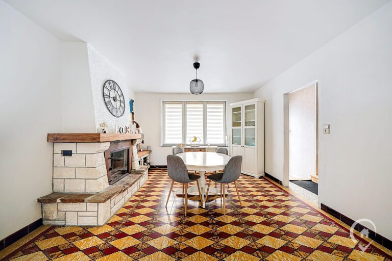 Condrogest - Maison 3 chambres entièrement rénovée à Florennes