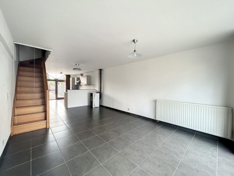 Condrogest - Maison 3 chambres à louer à Humain LOUE