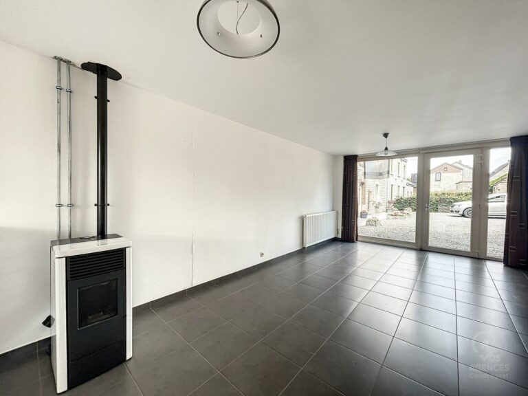 Condrogest - Maison 3 chambres à louer à Humain LOUE