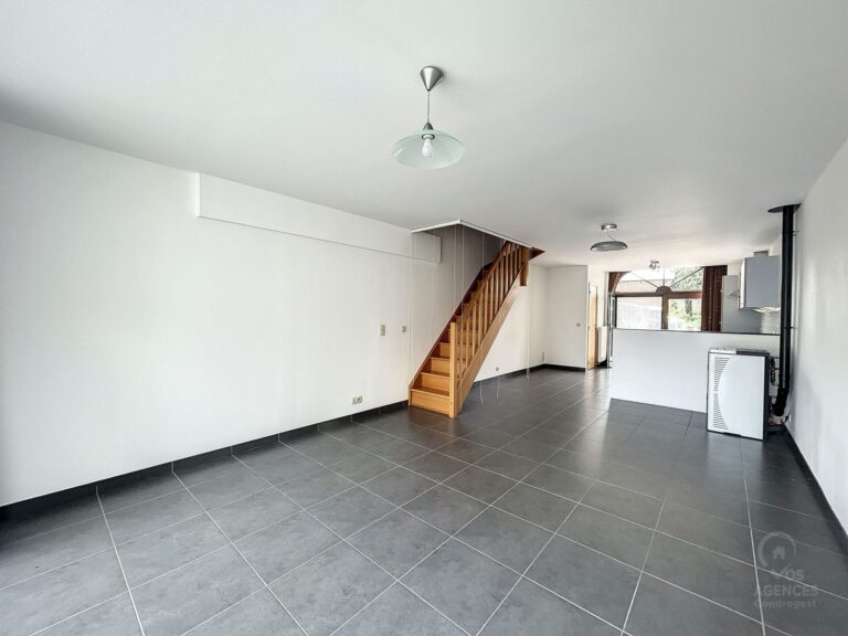 Condrogest - Maison 3 chambres à louer à Humain LOUE