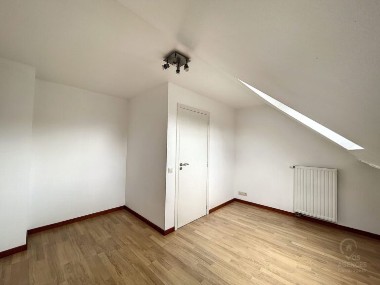 Condrogest - Maison 3 chambres à louer à Humain LOUE