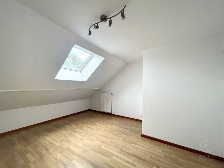 Condrogest - Maison 3 chambres à louer à Humain LOUE