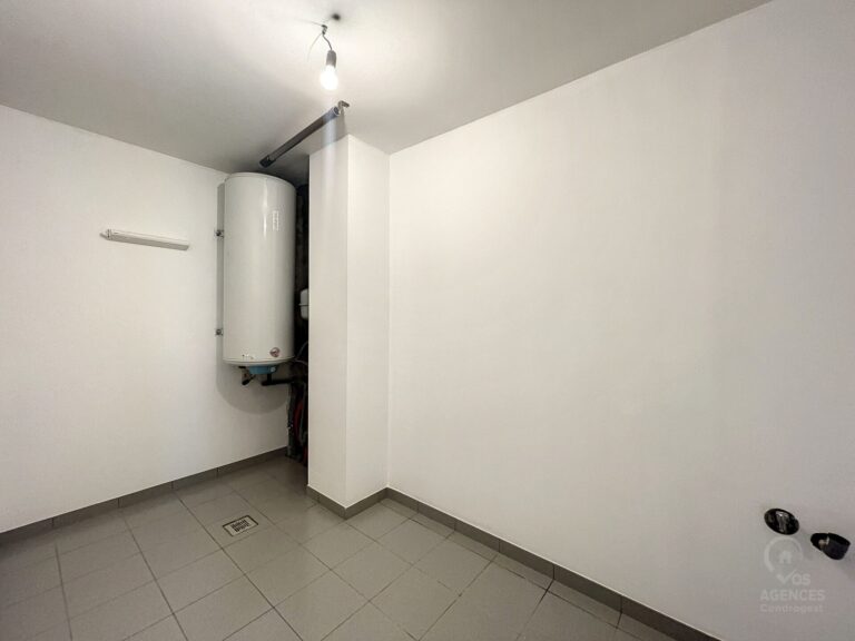 Condrogest - Maison 3 chambres à louer à Humain LOUE