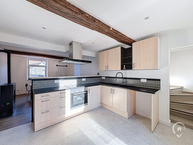 Condrogest - Superbe maison 3 chambres au centre de Beauraing LOUE