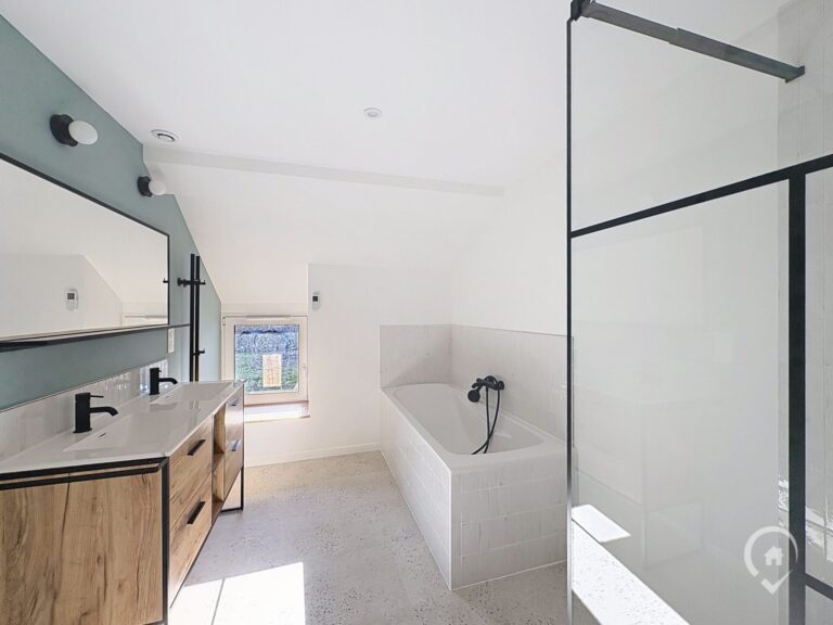 Condrogest - Superbe maison 3 chambres au centre de Beauraing LOUE