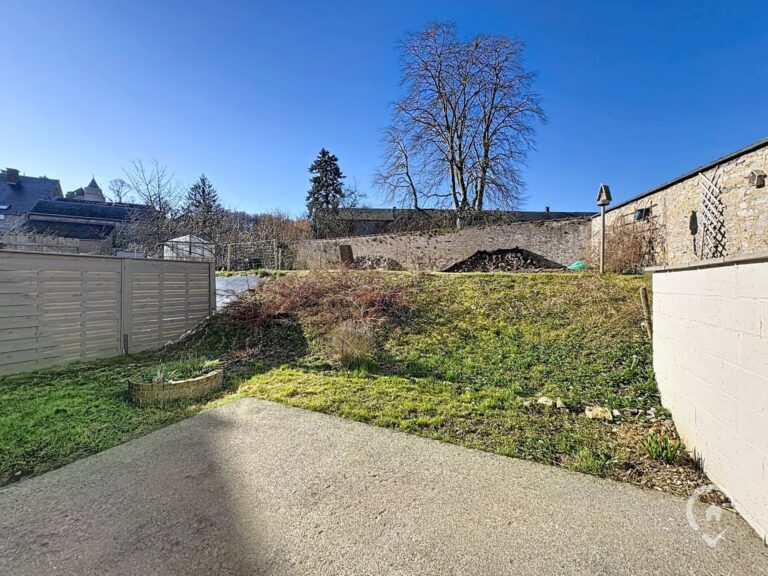 Condrogest - Superbe maison 3 chambres au centre de Beauraing LOUE