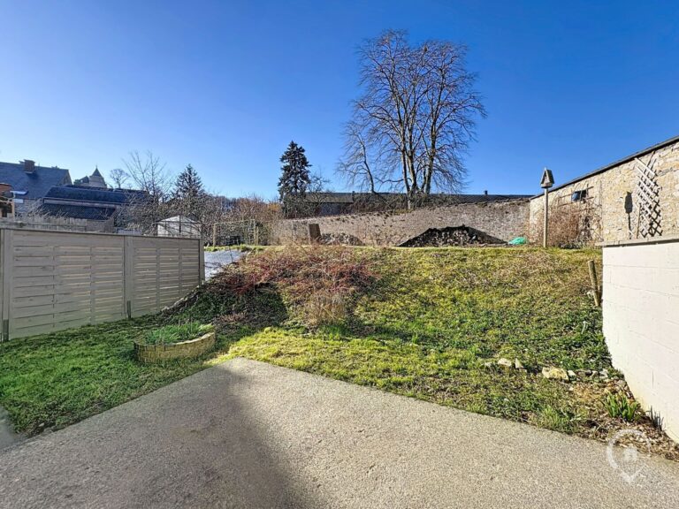 Condrogest - Superbe maison 3 chambres au centre de Beauraing LOUE