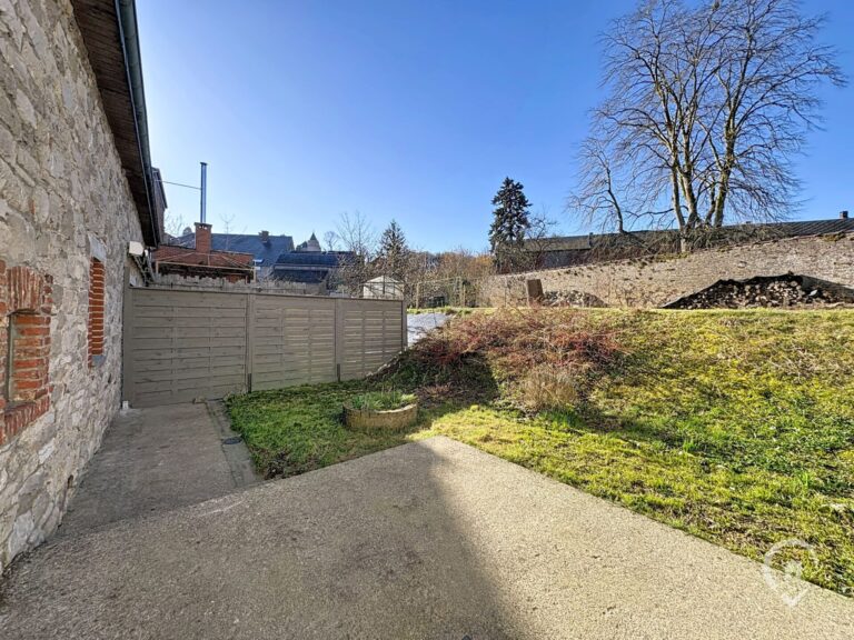 Condrogest - Superbe maison 3 chambres au centre de Beauraing LOUE