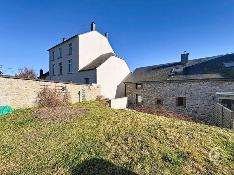 Condrogest - Superbe maison 3 chambres au centre de Beauraing LOUE