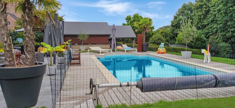 Condrogest - Magnifique maison avec studio aménagé et piscine