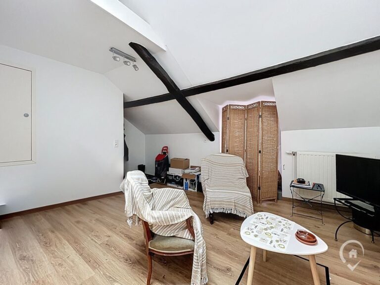 Condrogest - SOUS OPTION !!! Immeuble de rapport à vendre au centre de Ciney