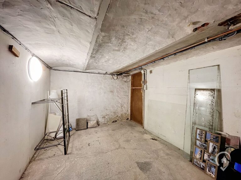 Condrogest - SOUS OPTION !!! Immeuble de rapport à vendre au centre de Ciney