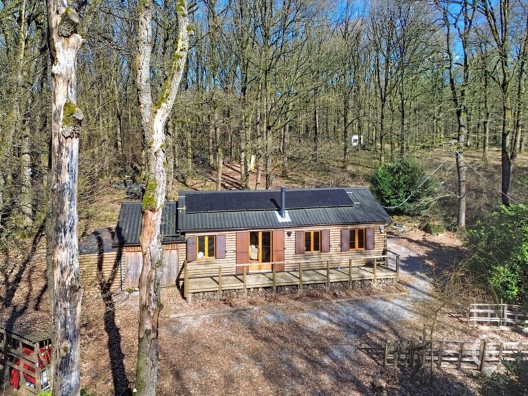Condrogest - Chalet sur 42 ares à vendre dans les bois d'Annevoie