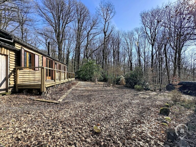 Condrogest - Chalet sur 42 ares à vendre dans les bois d'Annevoie