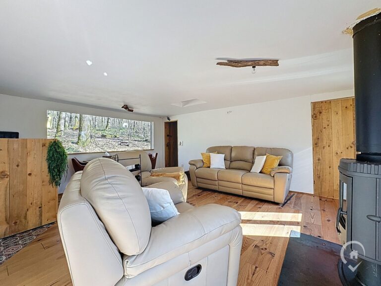 Condrogest - Chalet sur 42 ares à vendre dans les bois d'Annevoie