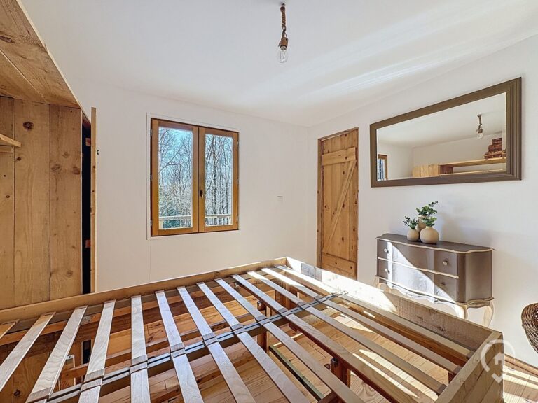 Condrogest - Chalet sur 42 ares à vendre dans les bois d'Annevoie