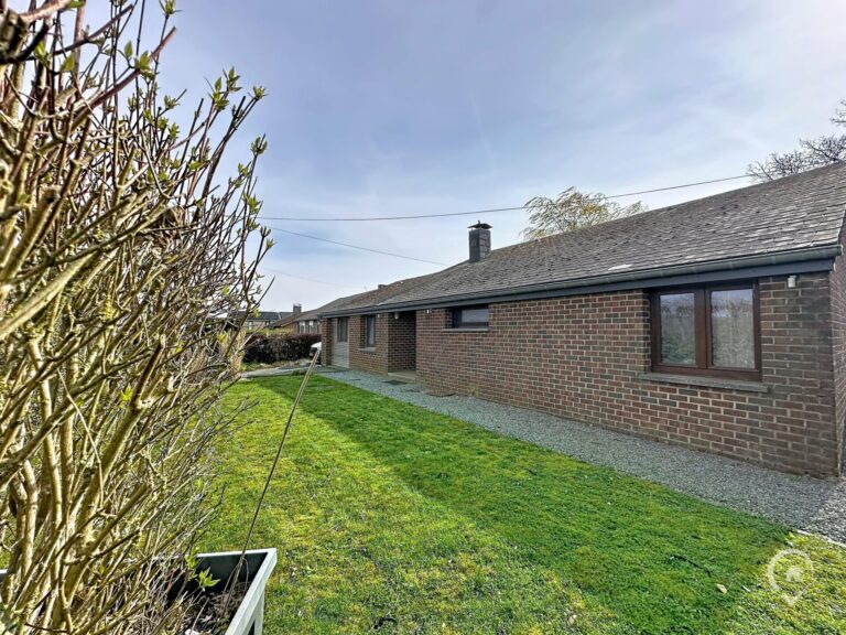 Condrogest - Maison de plain-pied 3 chambres à vendre à Schaltin