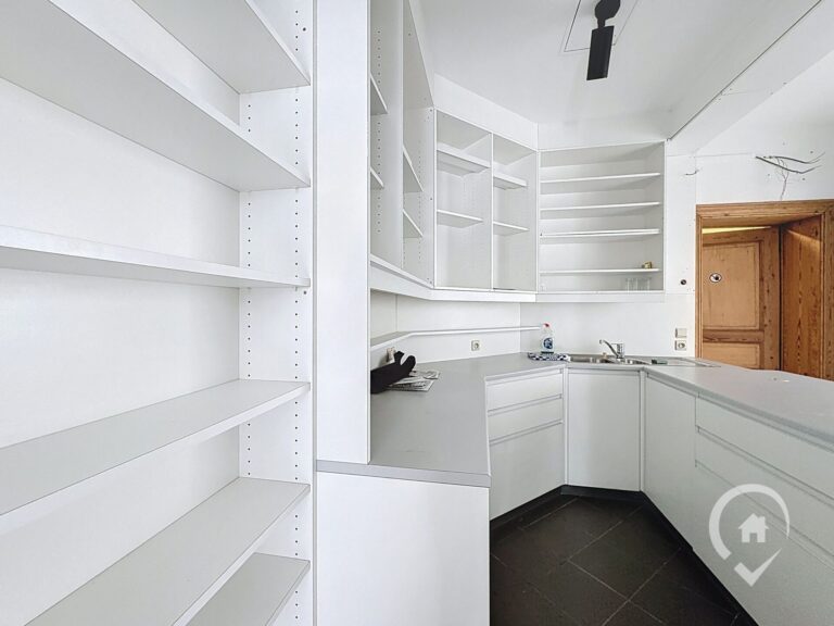 Condrogest - Commerce à louer au centre de Marche