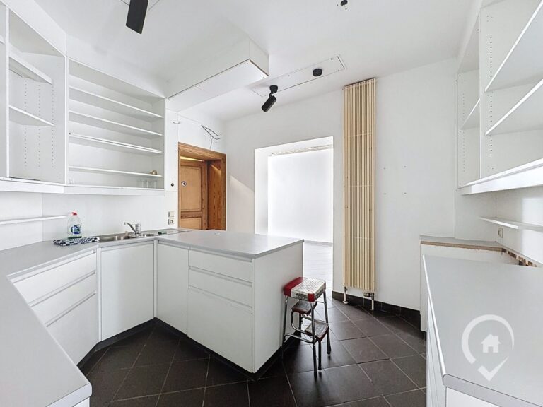 Condrogest - Commerce à louer au centre de Marche