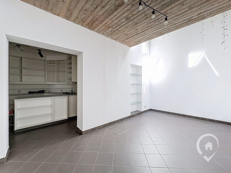 Condrogest - Commerce à louer au centre de Marche