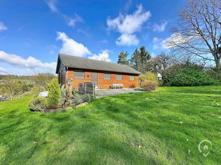 Condrogest - Sous option (off-market) Superbe chalet à l'orée d'un bois