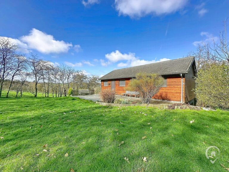 Condrogest - Sous option (off-market) Superbe chalet à l'orée d'un bois