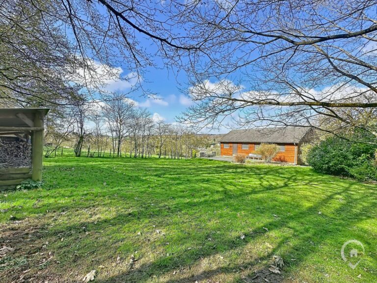 Condrogest - Sous option (off-market) Superbe chalet à l'orée d'un bois