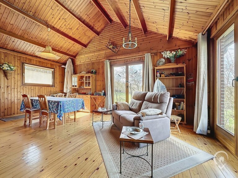 Condrogest - Sous option (off-market) Superbe chalet à l'orée d'un bois