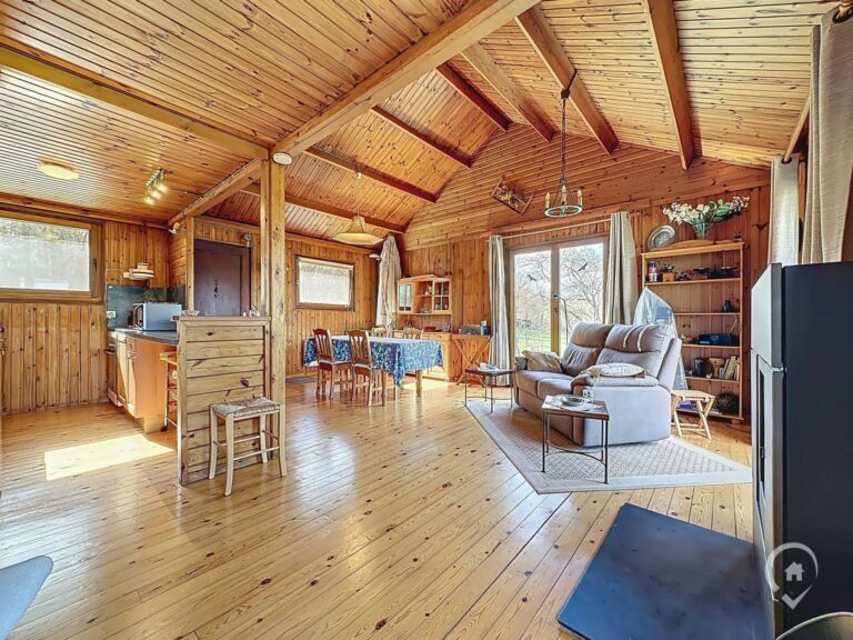 Condrogest - Sous option (off-market) Superbe chalet à l'orée d'un bois