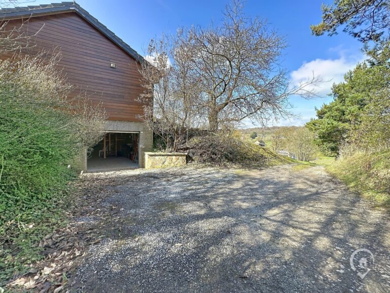 Condrogest - Sous option (off-market) Superbe chalet à l'orée d'un bois