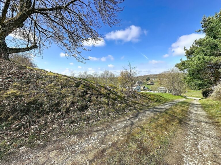 Condrogest - Sous option (off-market) Superbe chalet à l'orée d'un bois