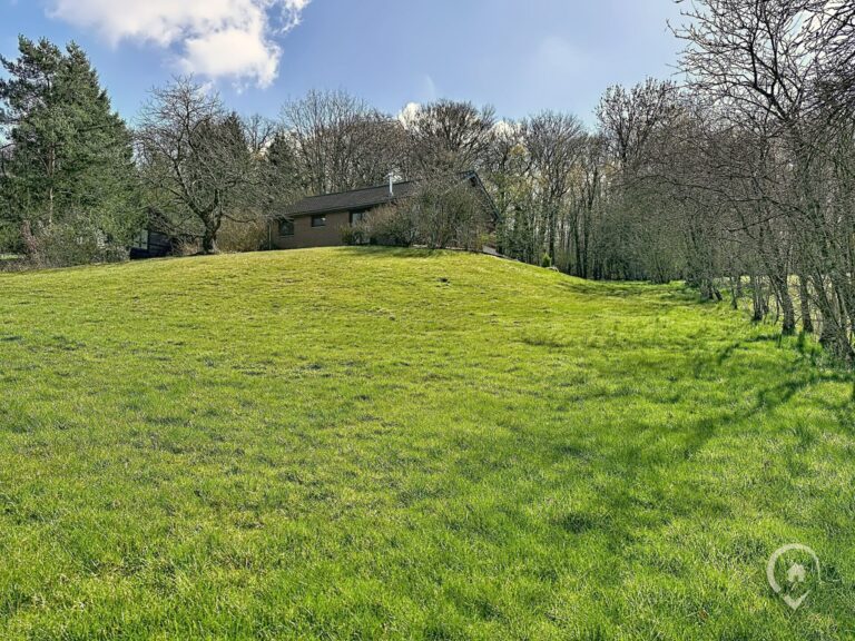 Condrogest - Sous option (off-market) Superbe chalet à l'orée d'un bois