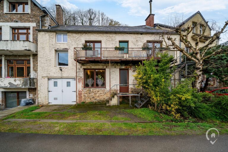Condrogest - Maison composée de 2 unités à vendre, en bord de Meuse