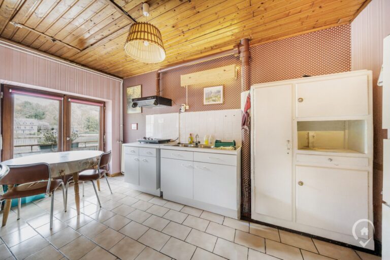 Condrogest - Maison composée de 2 unités à vendre, en bord de Meuse