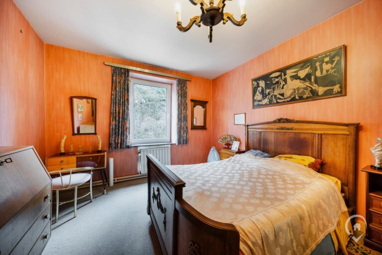 Condrogest - Maison composée de 2 unités à vendre, en bord de Meuse