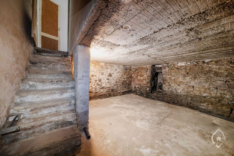 Condrogest - Maison composée de 2 unités à vendre, en bord de Meuse