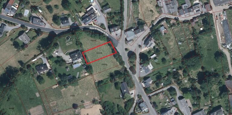 Condrogest - Superbe terrain plat idéalement située à Heyd