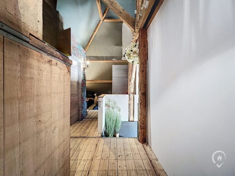 Condrogest - Maison à vendre sur la chaussée principale de Ciney