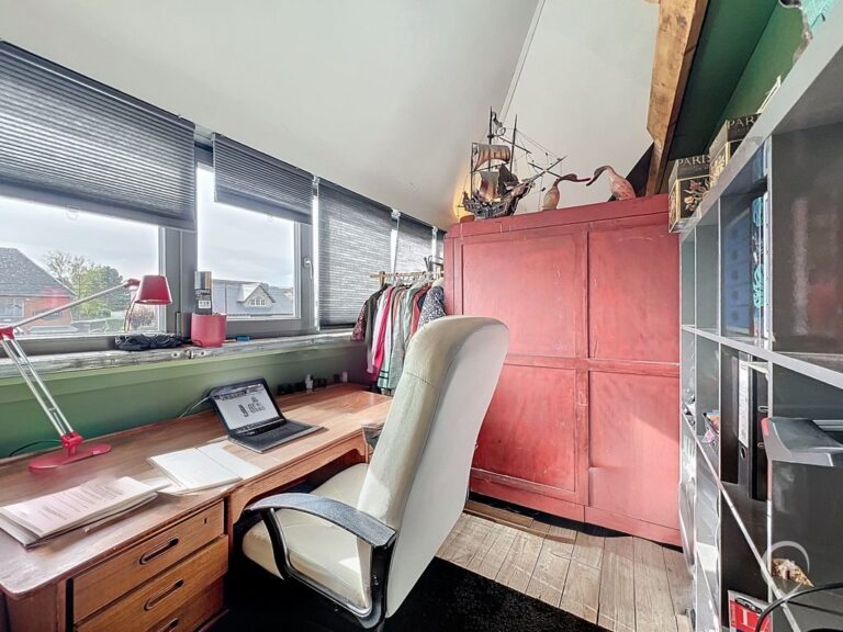 Condrogest - Maison à vendre sur la chaussée principale de Ciney