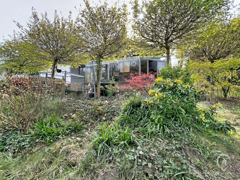 Condrogest - Maison à vendre sur la chaussée principale de Ciney