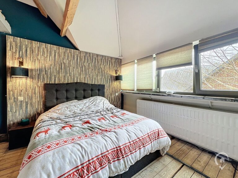 Condrogest - Commerce avec logement à vendre à Ciney, sur l'axe principal